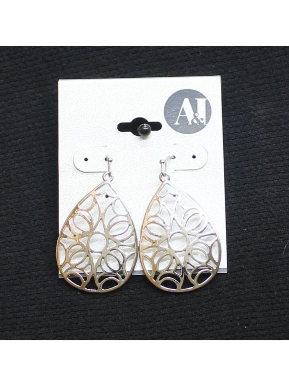 NWT A & I Fashion Boho Chic Teardrop Filigree Dangly Earrings Silver Gray 2"